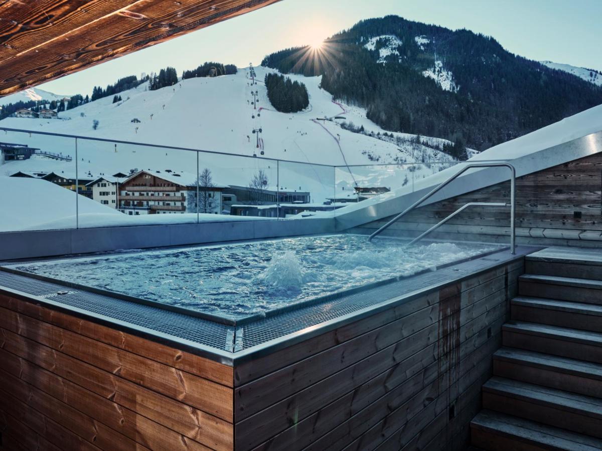Hotel Hasenauer 4 Sterne Superior Зальбах-Хинтерглемм Экстерьер фото