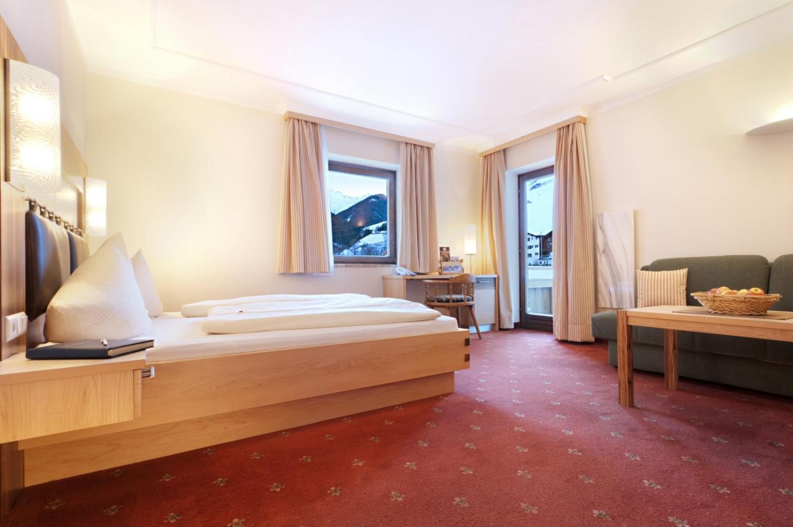 Hotel Hasenauer 4 Sterne Superior Зальбах-Хинтерглемм Номер фото